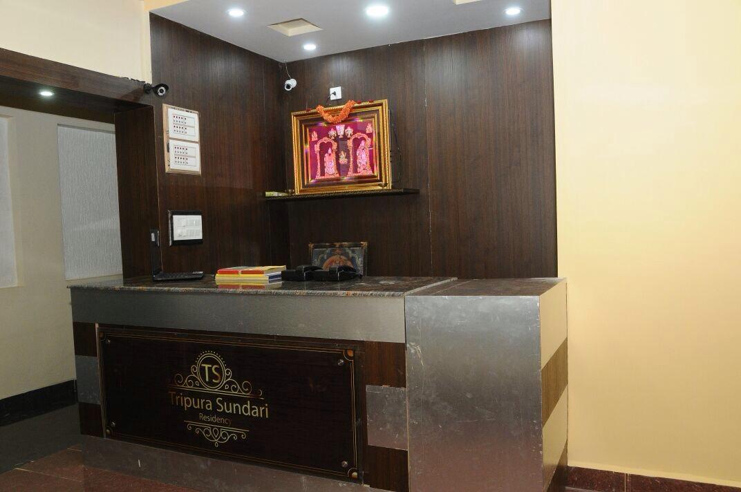 Tripura Sundari Residency Hotell Madanapalle Eksteriør bilde