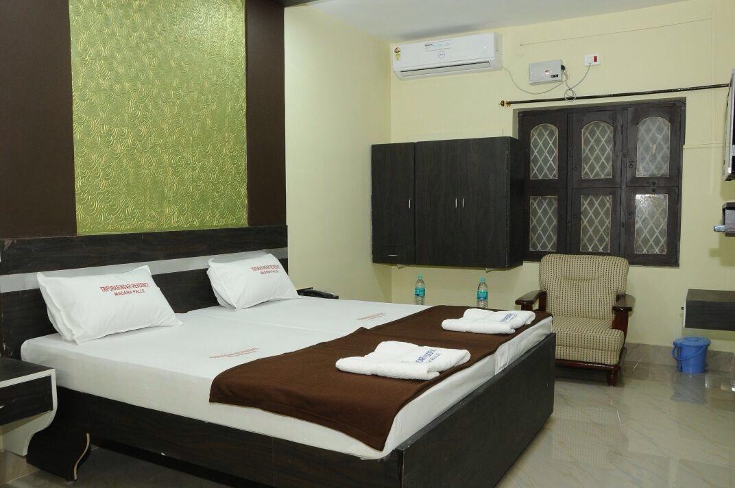 Tripura Sundari Residency Hotell Madanapalle Eksteriør bilde